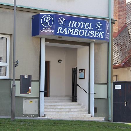 Hotel Rambousek Nové Město nad Metují Extérieur photo