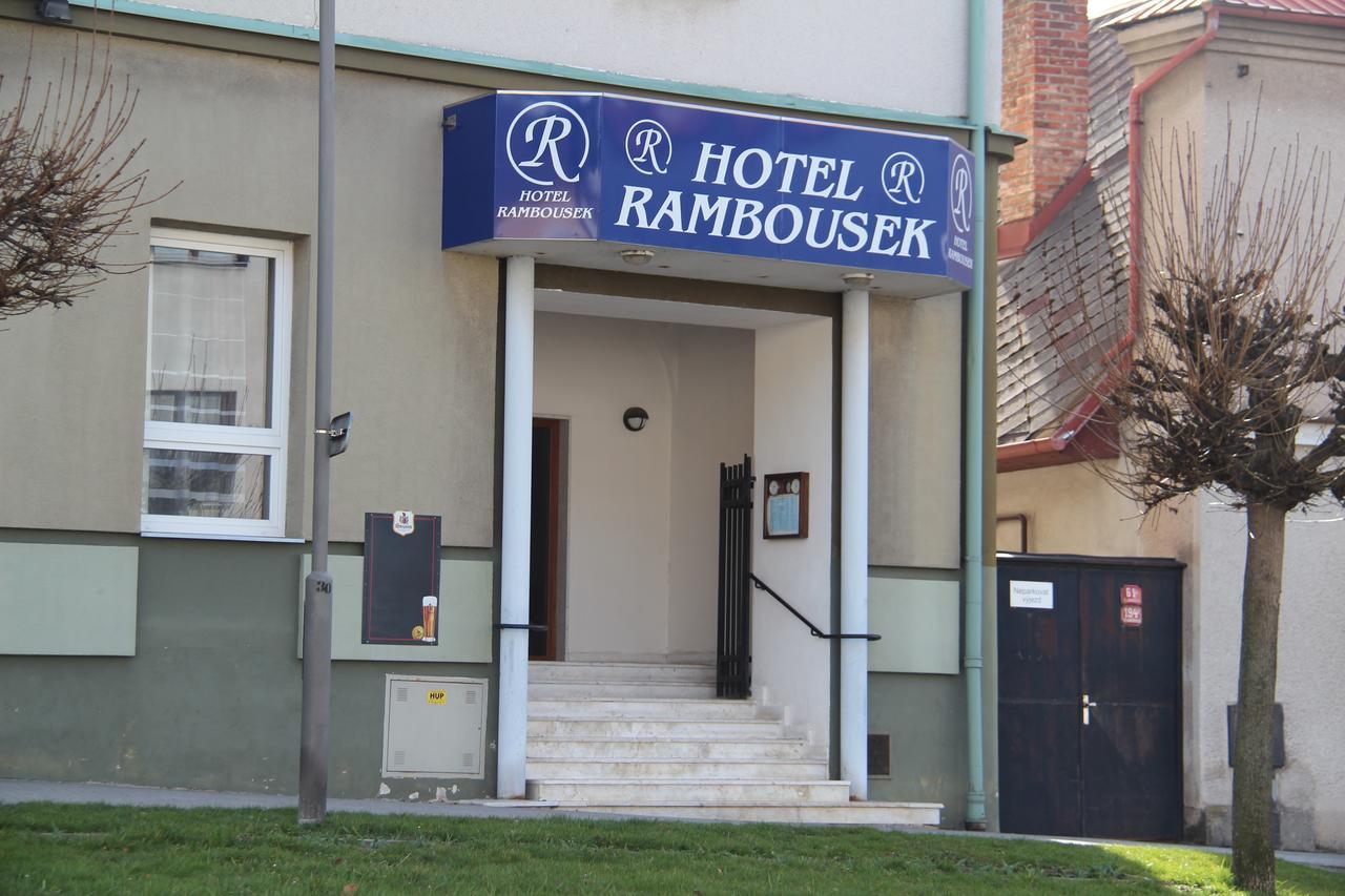 Hotel Rambousek Nové Město nad Metují Extérieur photo