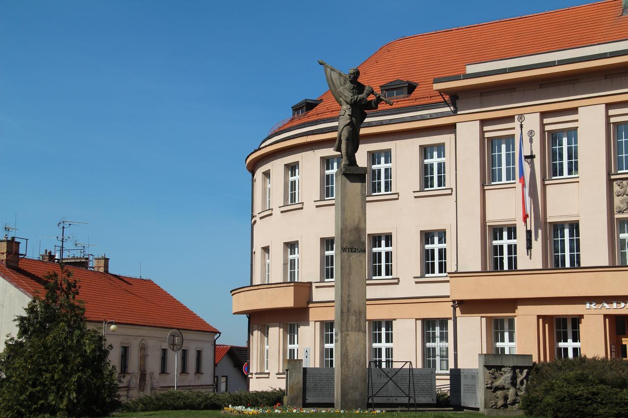 Hotel Rambousek Nové Město nad Metují Extérieur photo