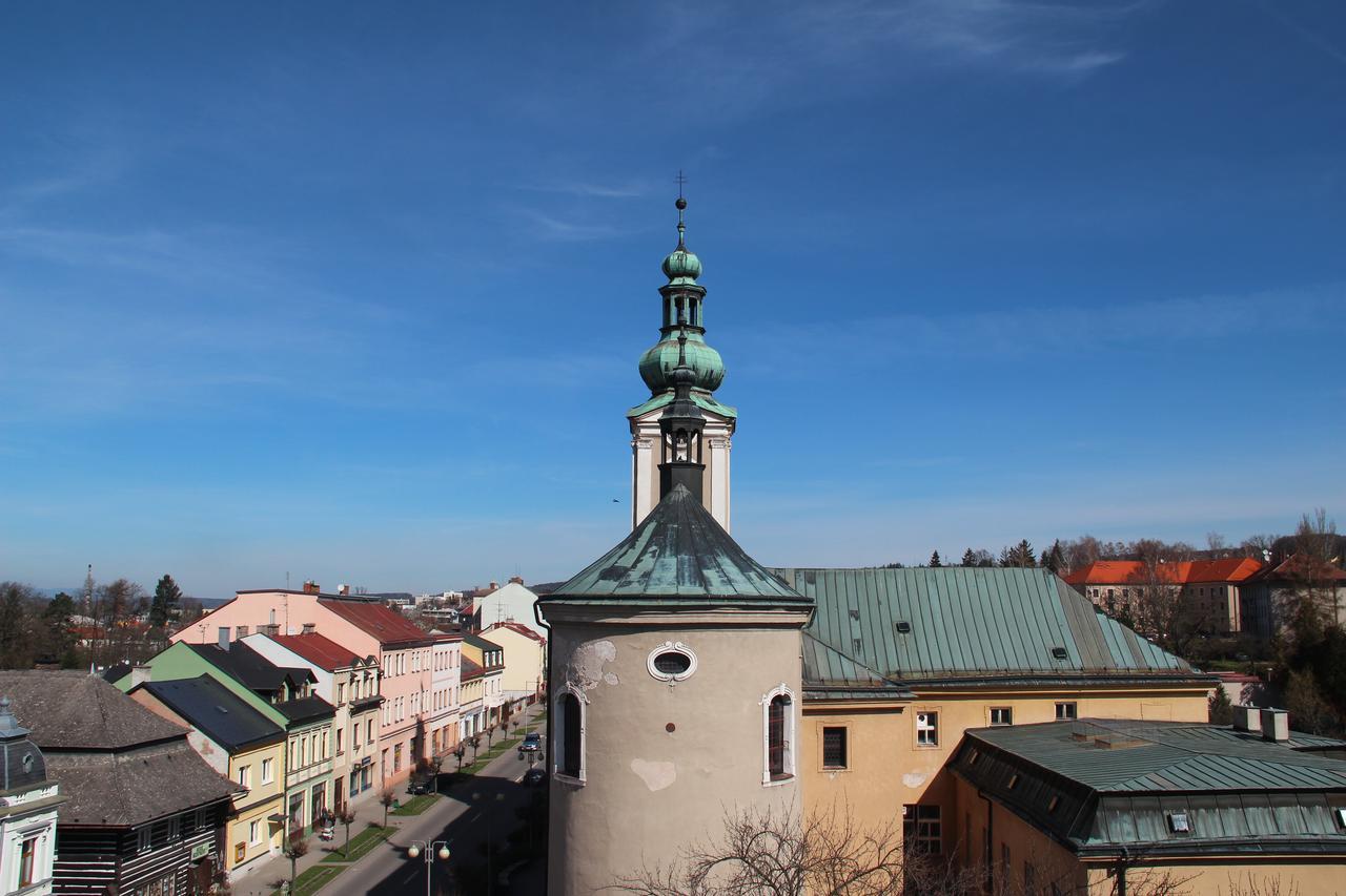 Hotel Rambousek Nové Město nad Metují Extérieur photo